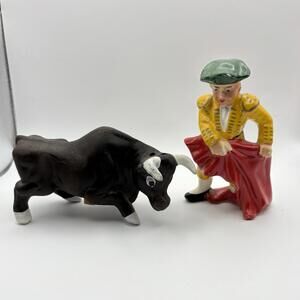 Vintage Ceramic Salt & Pepper Shakers Matador & Bull Japan